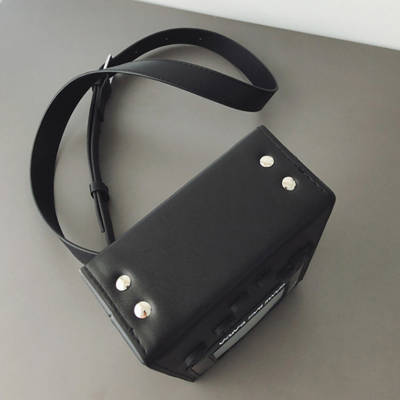 Torba crossbody w stylu konsol – Board Game Box recenzja i cena
